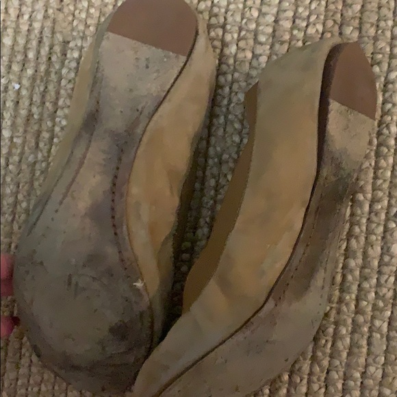 Tory Burch size 7.5 - Picture 3 of 3